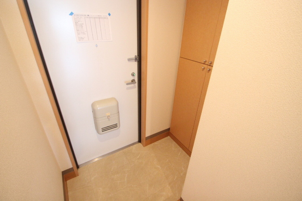 (9/22) 玄関 (9/22) 玄関