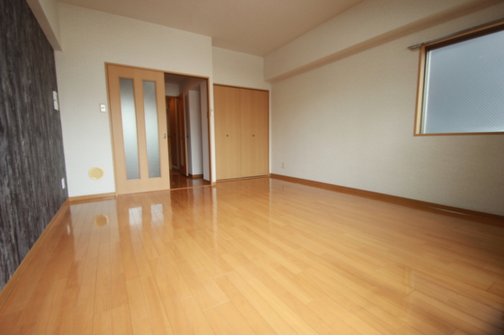 (2/28) 居室・リビング (2/28) 居室・リビング