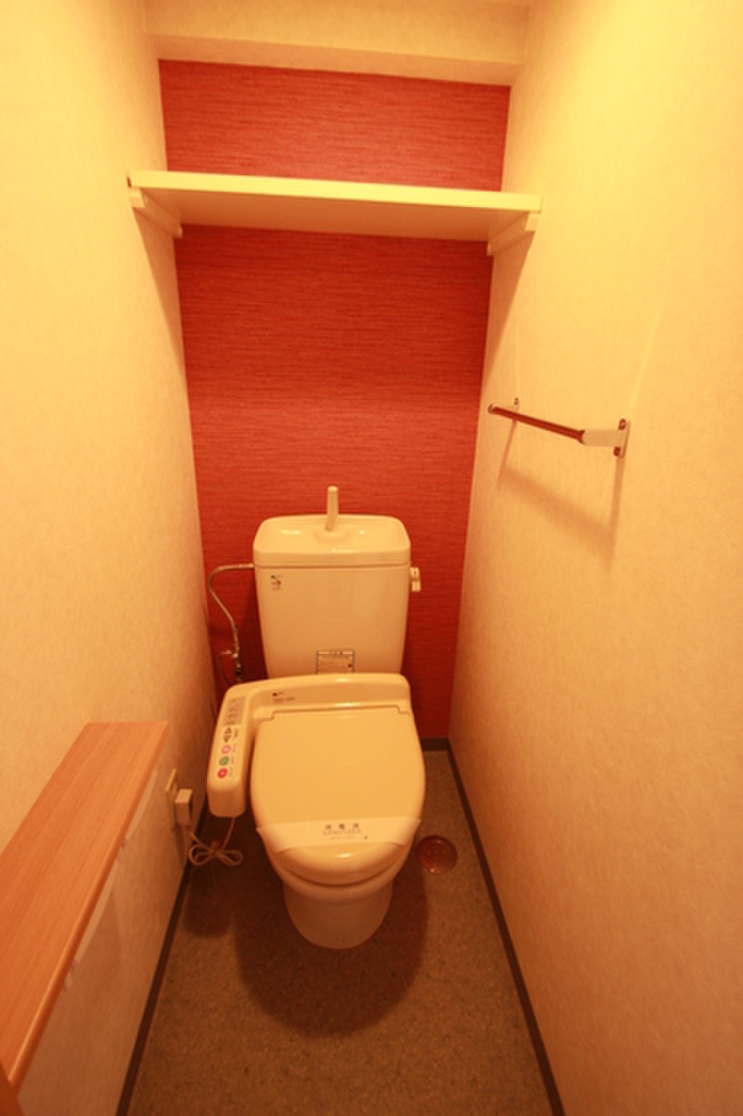 (5/28) シャワートイレ (5/28) シャワートイレ