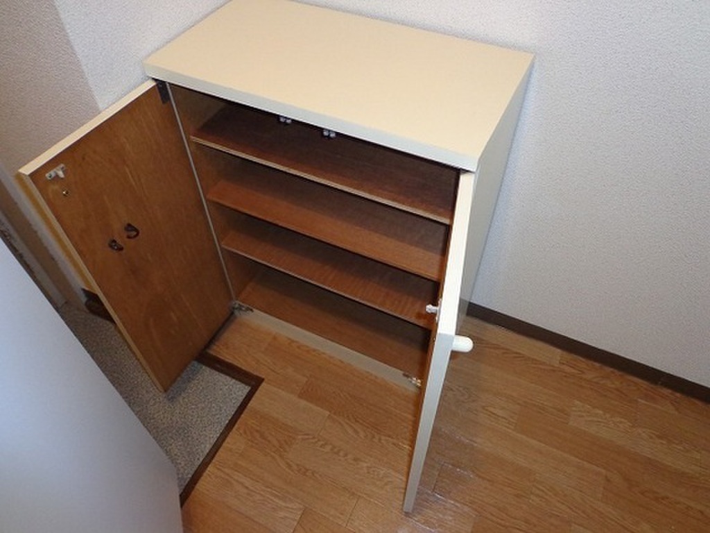 (12/19) 玄関 (12/19) 玄関