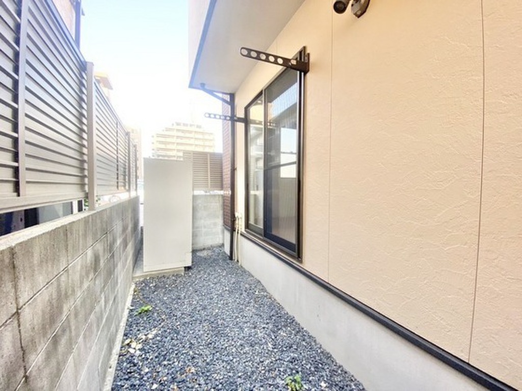 (8/19) 庭 (8/19) 庭