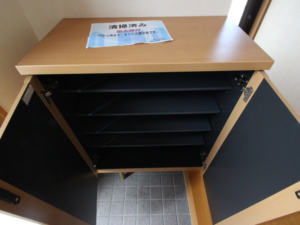 (9/21) 玄関 (9/21) 玄関