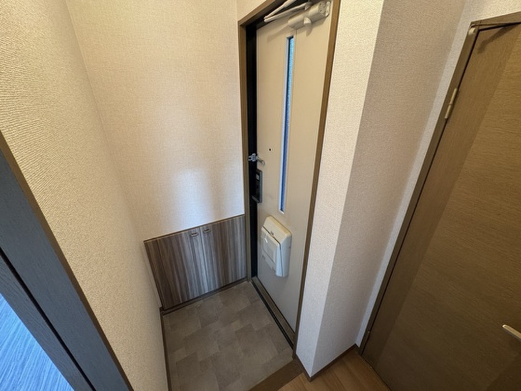 (10/25) 玄関 (10/25) 玄関