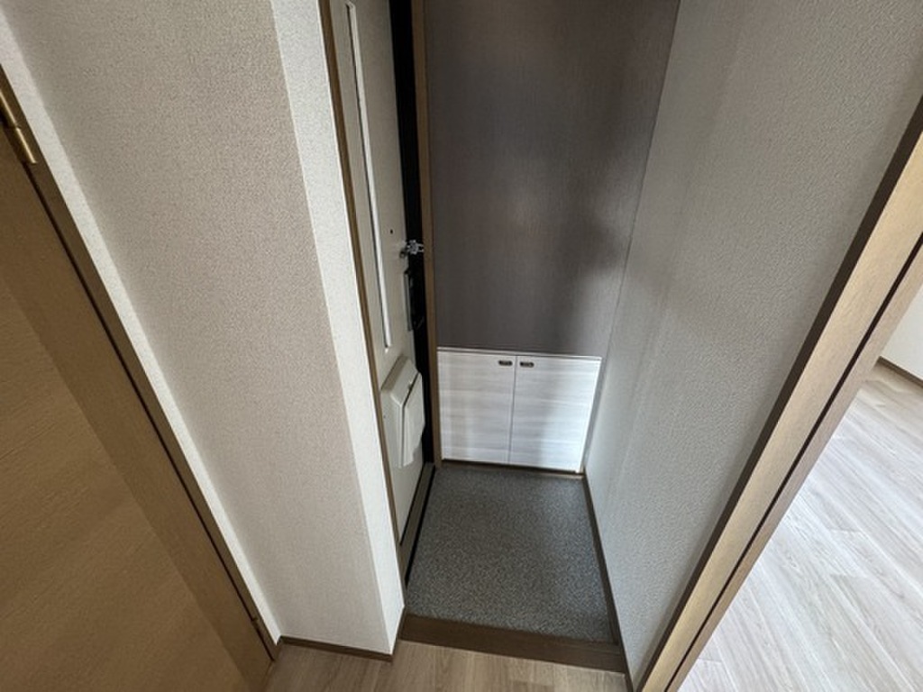 (7/24) 玄関 (7/24) 玄関