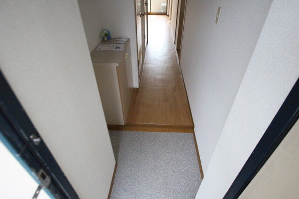 (8/23) 玄関 (8/23) 玄関