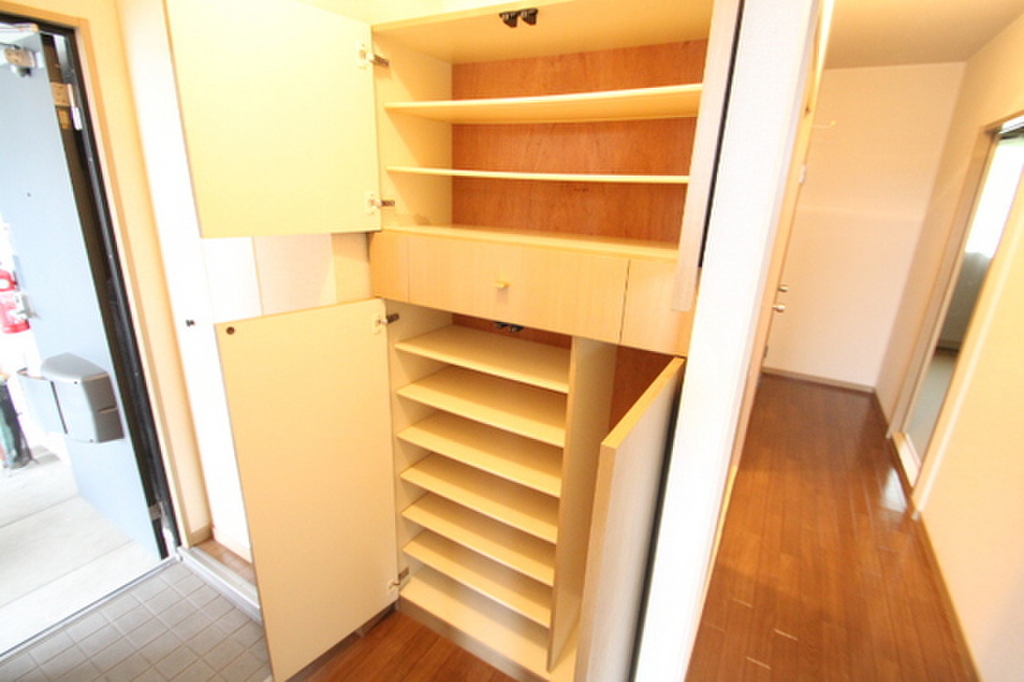 (13/23) 玄関 (13/23) 玄関