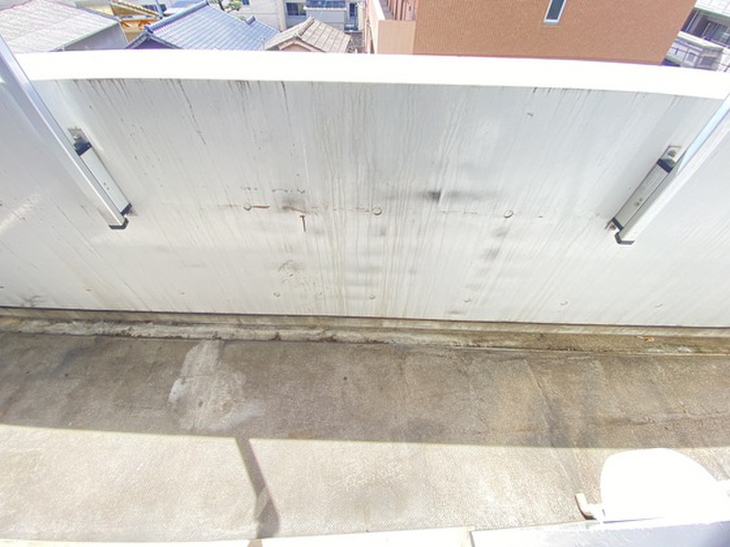 (14/24) バルコニー