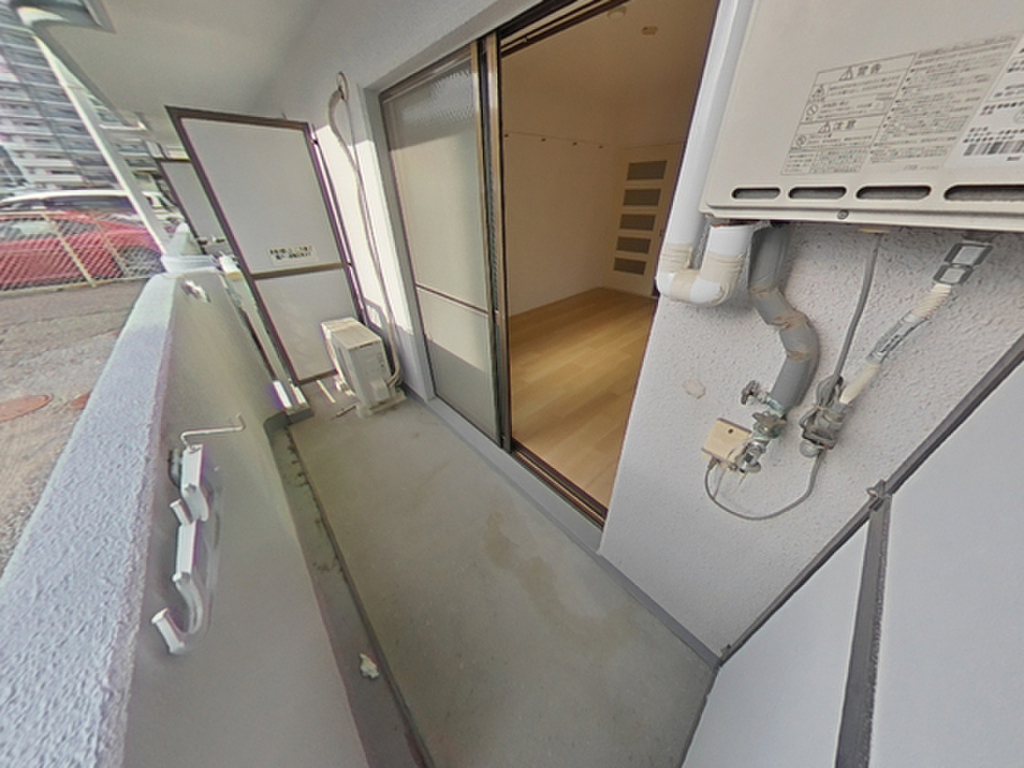 (2/23) バルコニー