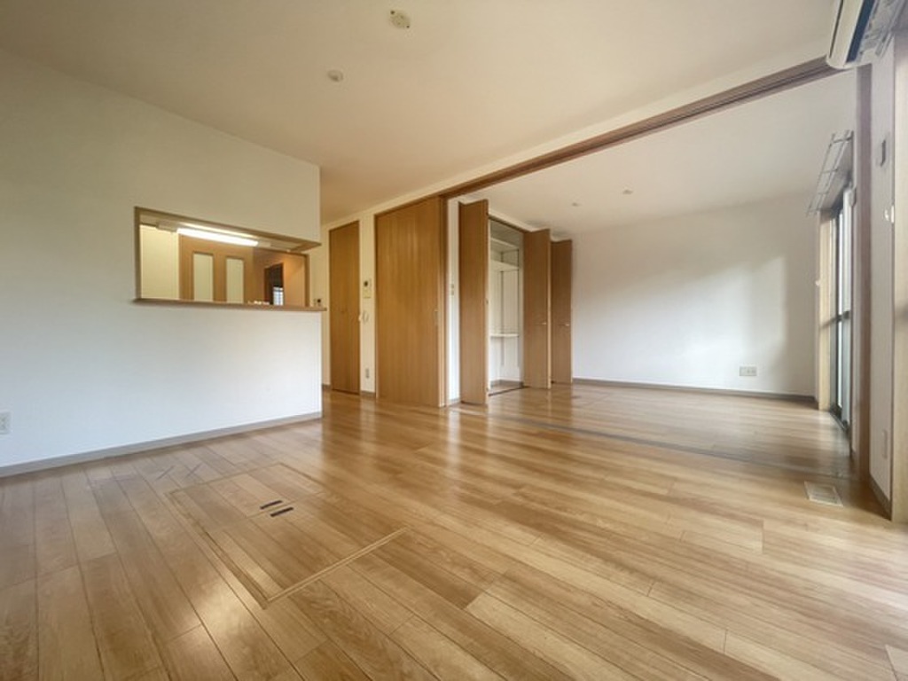 (2/23) 居室・リビング (2/23) 居室・リビング