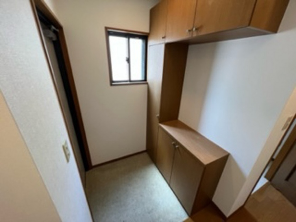 (8/26) 玄関 (8/26) 玄関