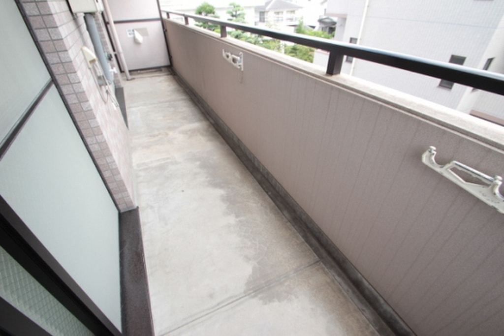 (8/31) バルコニー (8/31) バルコニー