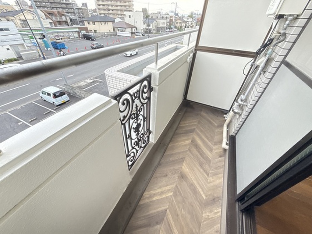 (12/22) バルコニー