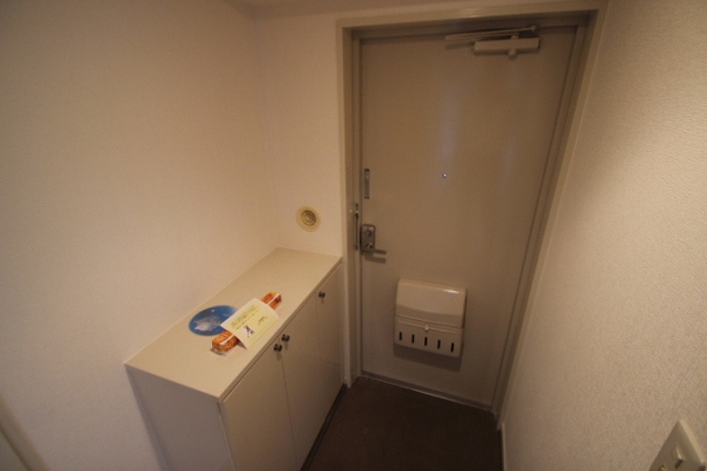 (8/23) 玄関 (8/23) 玄関