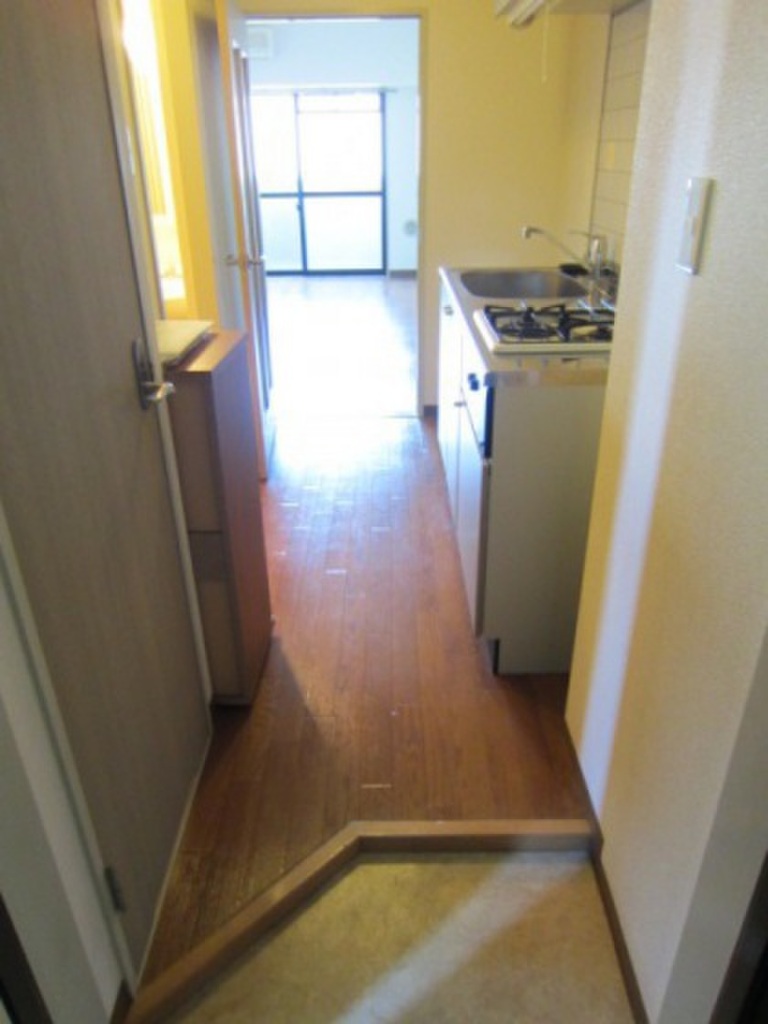 (8/22) 玄関 (8/22) 玄関