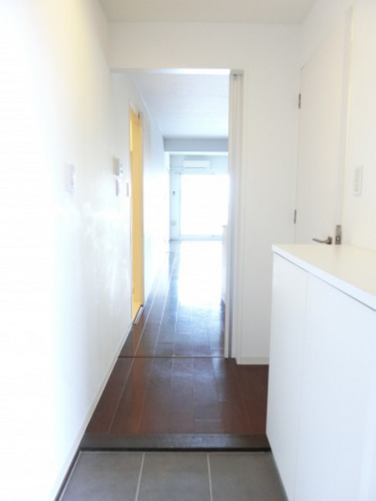 (7/25) 玄関 (7/25) 玄関