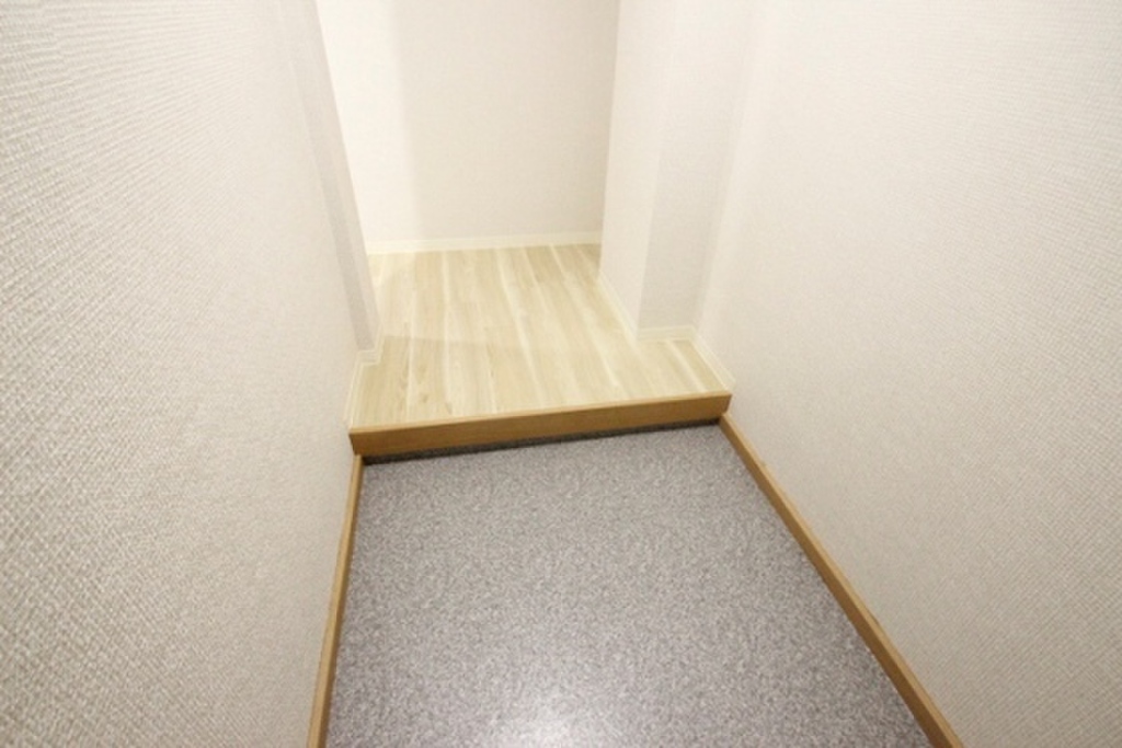 (9/24) 玄関 (9/24) 玄関