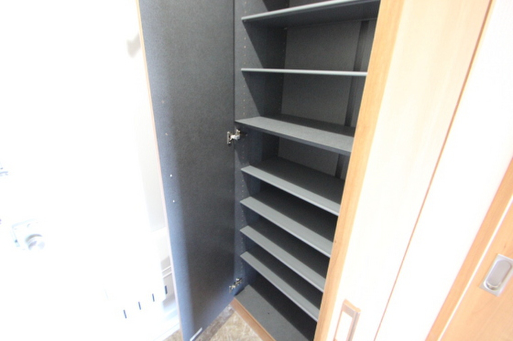 (13/24) 玄関 (13/24) 玄関