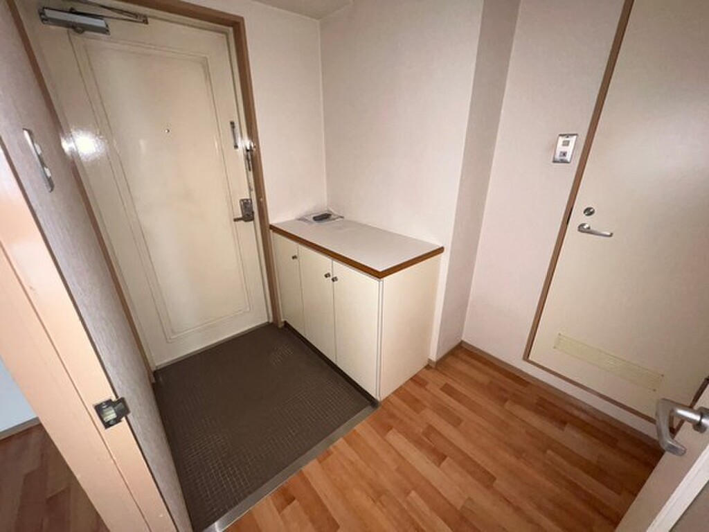 (13/23) 玄関 (13/23) 玄関