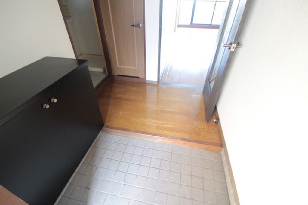 (5/24) 玄関 (5/24) 玄関