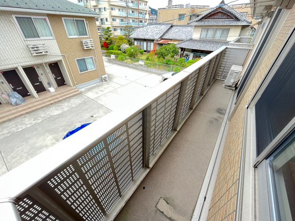 (11/22) バルコニー