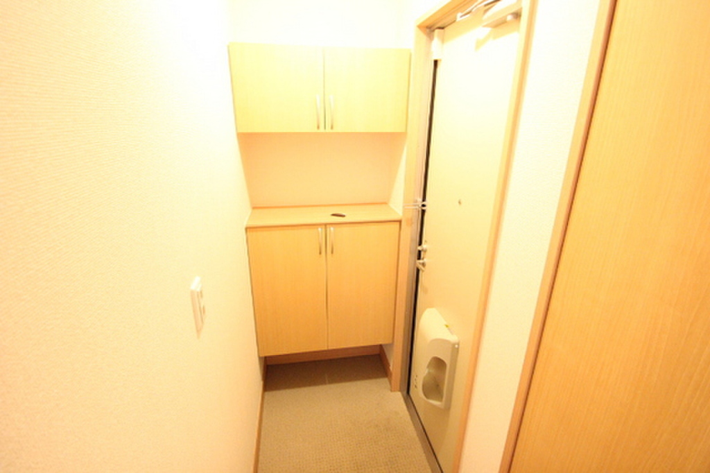 (6/22) 玄関 (6/22) 玄関