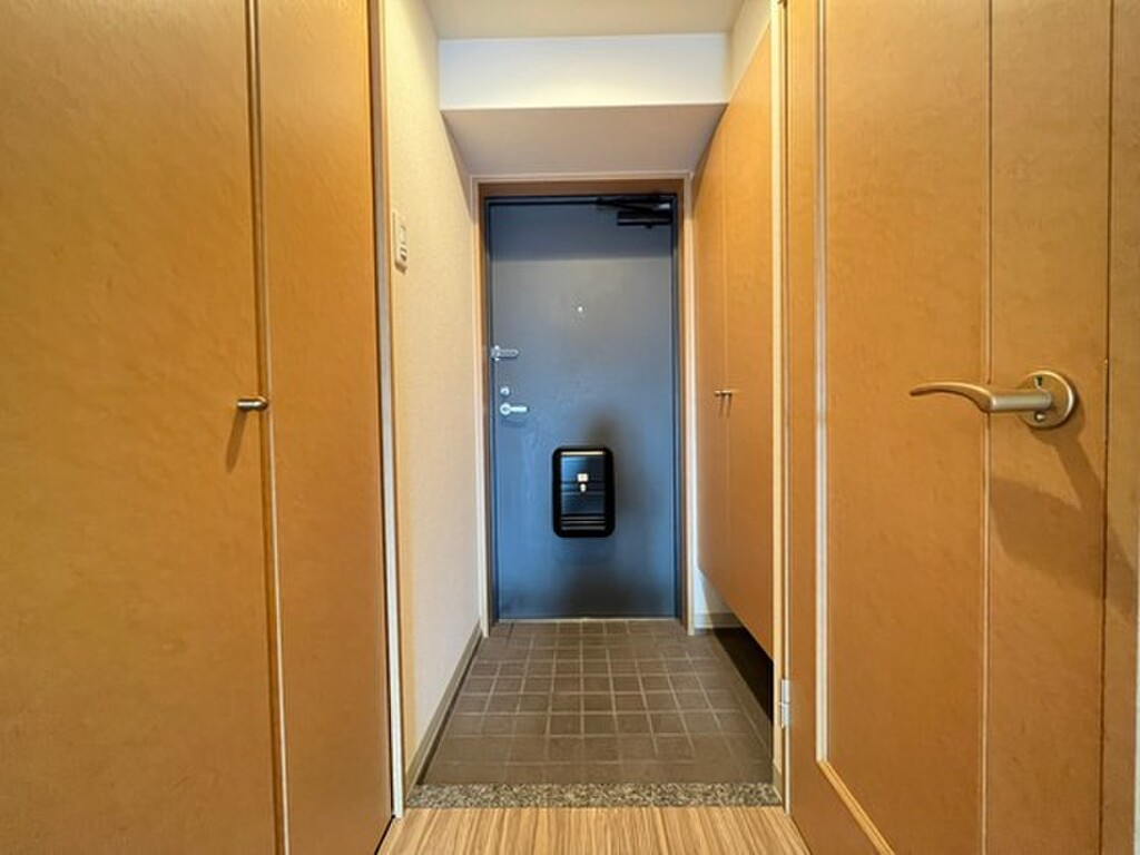 (13/24) 玄関 (13/24) 玄関