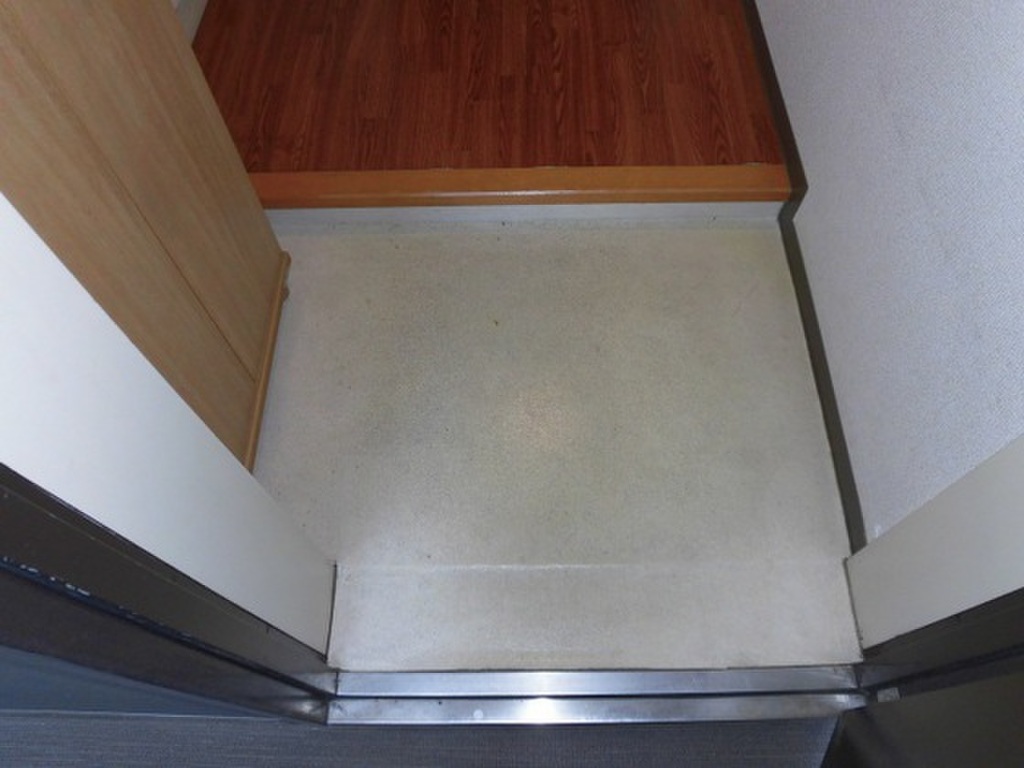 (9/20) 玄関 (9/20) 玄関