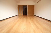 ラフィネ牛田本町