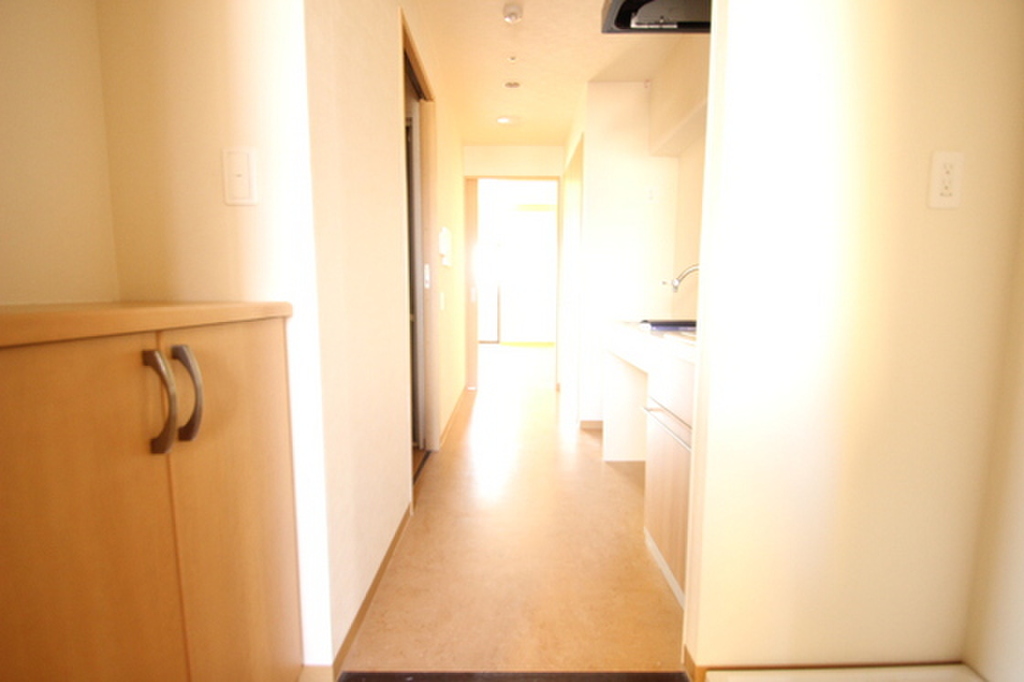 (6/24) 玄関 (6/24) 玄関