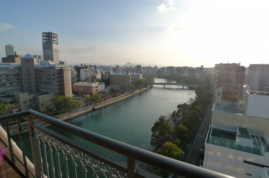 (11/20) 眺望 (11/20) 眺望