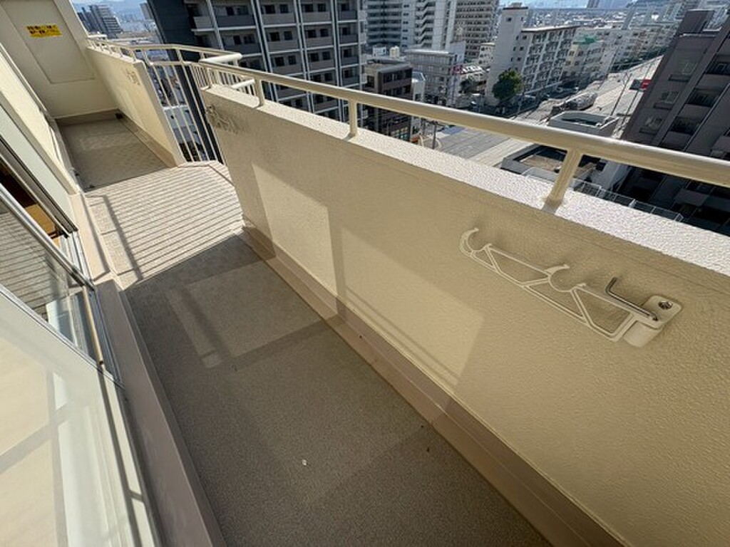 (13/24) バルコニー (13/24) バルコニー