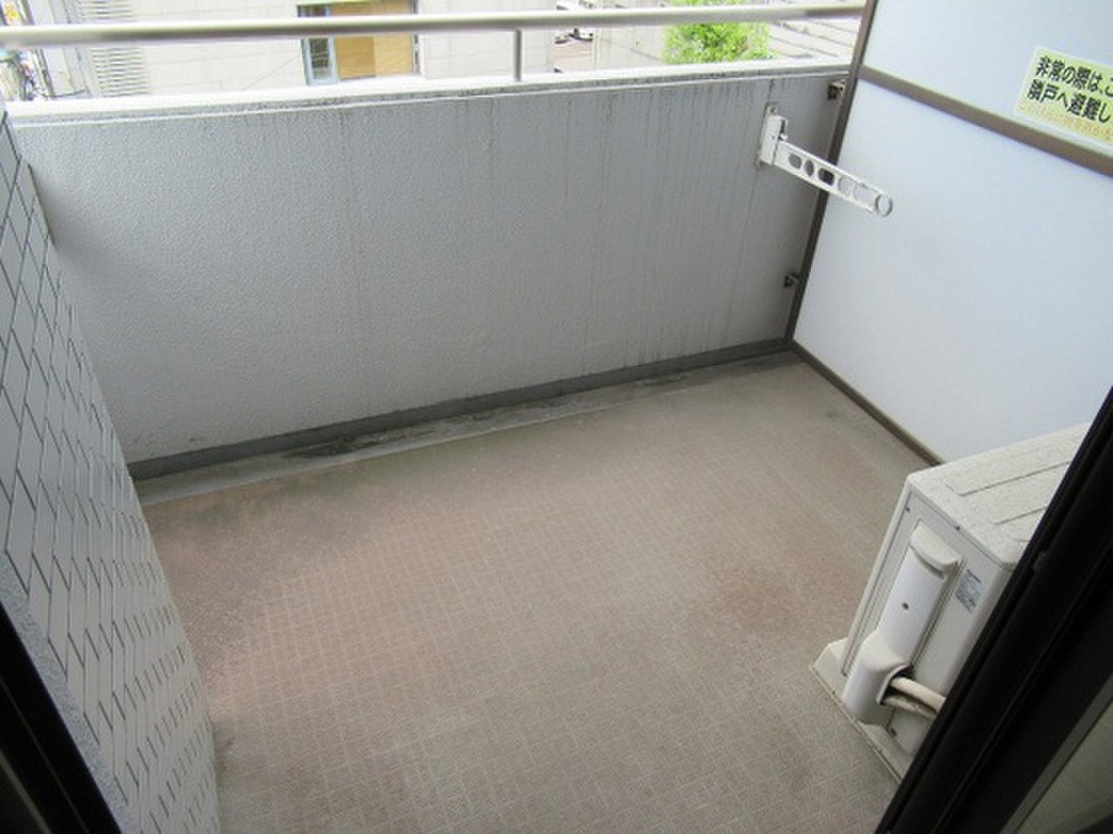 (9/23) バルコニー (9/23) バルコニー