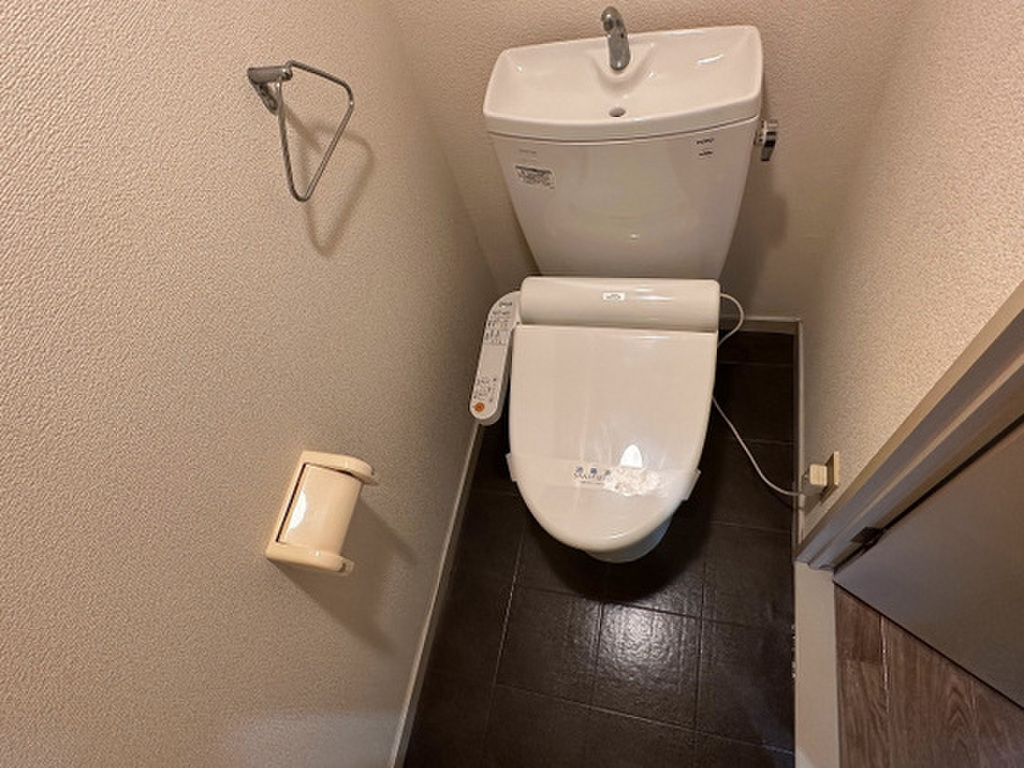 (5/22) トイレ (5/22) トイレ