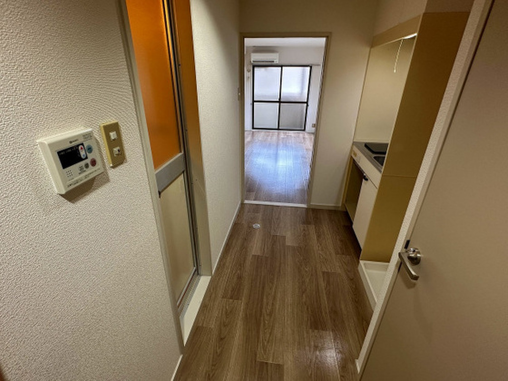 (8/22) 玄関 (8/22) 玄関