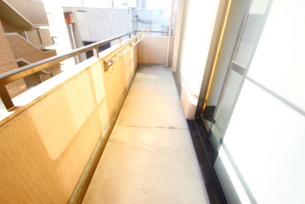 (13/25) バルコニー (13/25) バルコニー