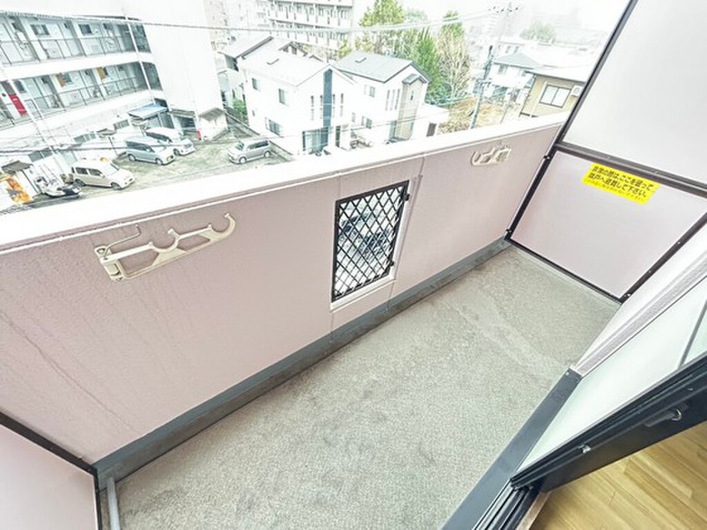 (10/23) バルコニー (10/23) バルコニー