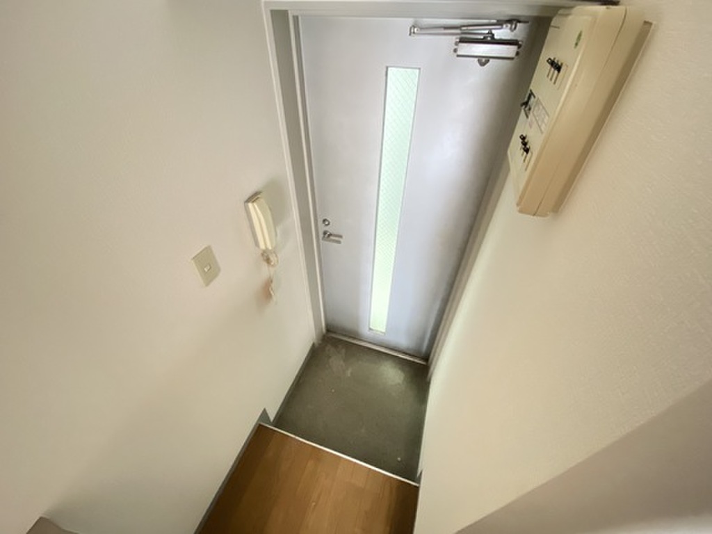 (8/26) 玄関 (8/26) 玄関