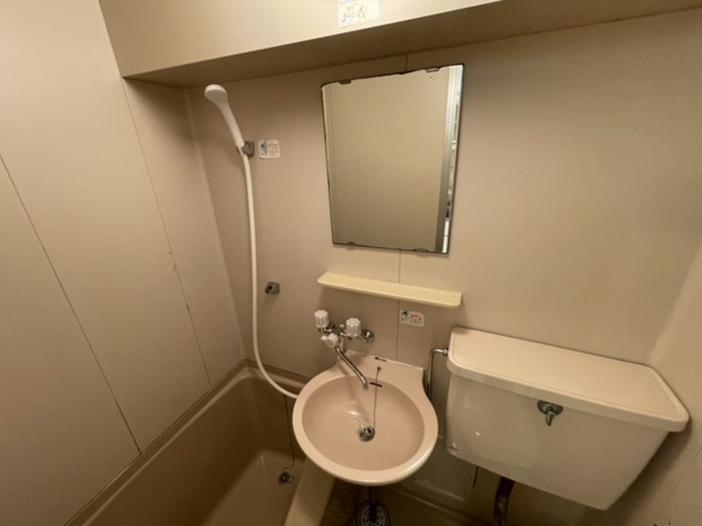 (6/25) ※別号室の写真です