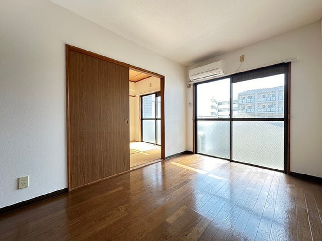 (2/21) 居室・リビング (2/21) 居室・リビング