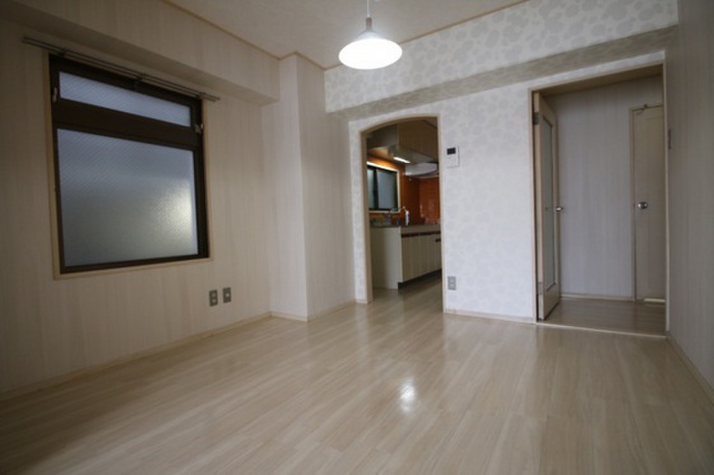 (2/24) 居室・リビング (2/24) 居室・リビング