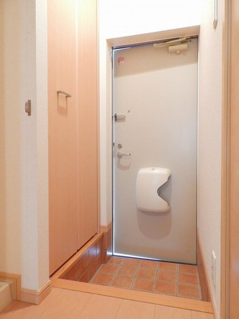 (9/21) 玄関 (9/21) 玄関