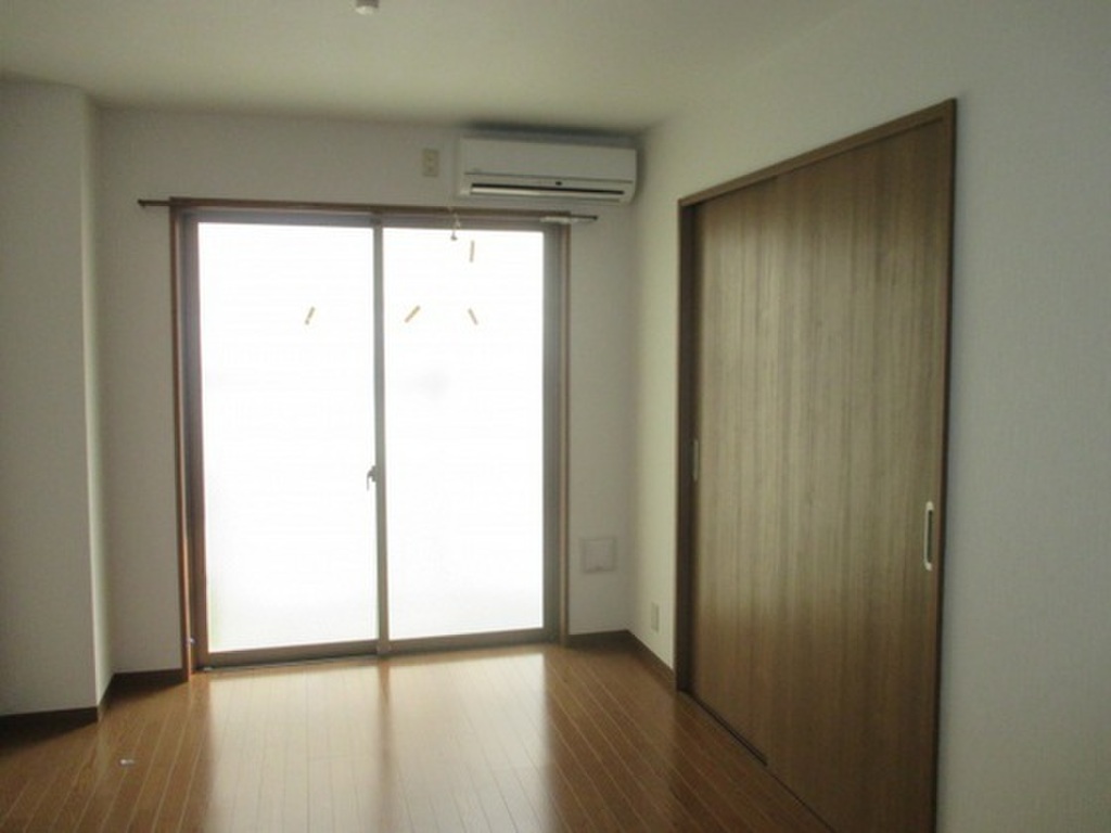 (2/12) 居室・リビング (2/12) 居室・リビング