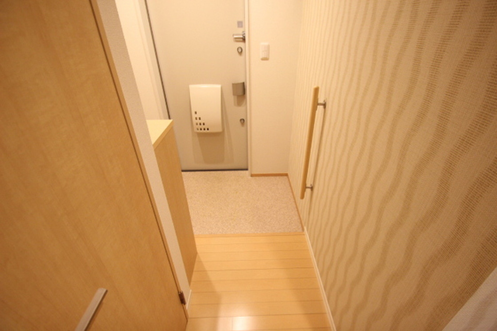 (13/23) 玄関 (13/23) 玄関