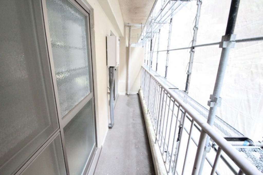 (10/27) バルコニー (10/27) バルコニー