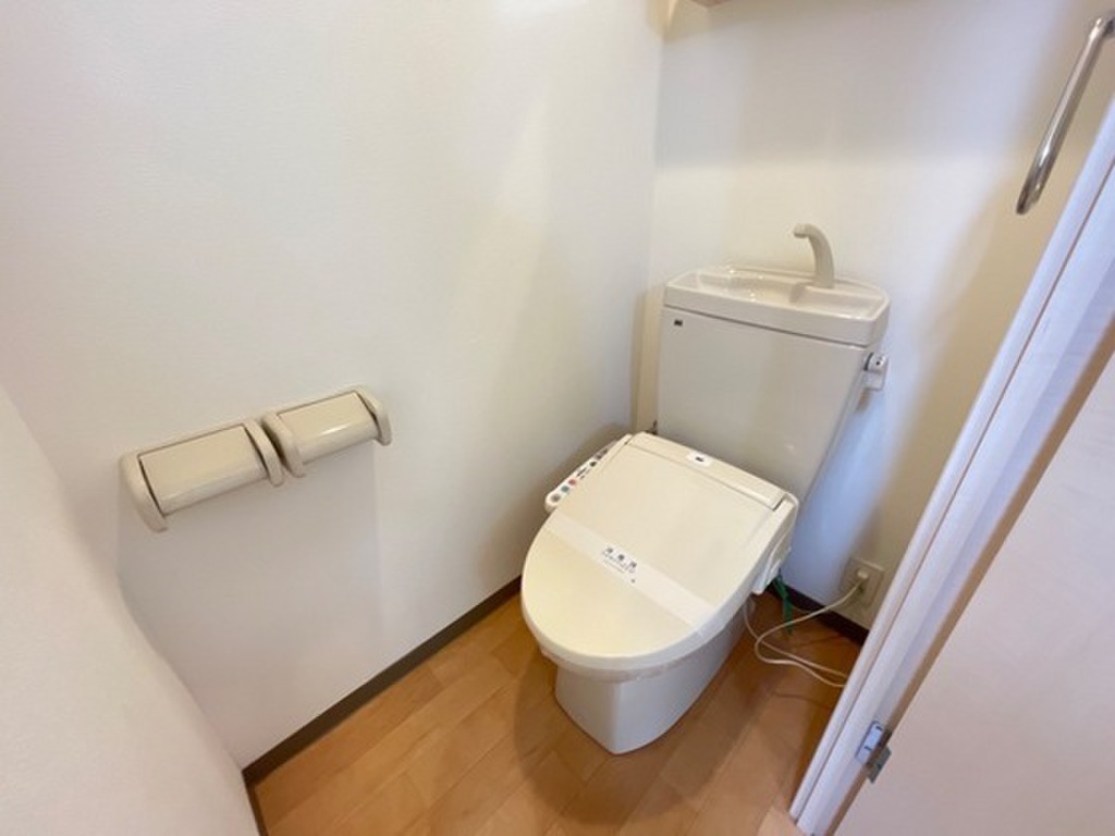 (5/20) トイレ (5/20) トイレ