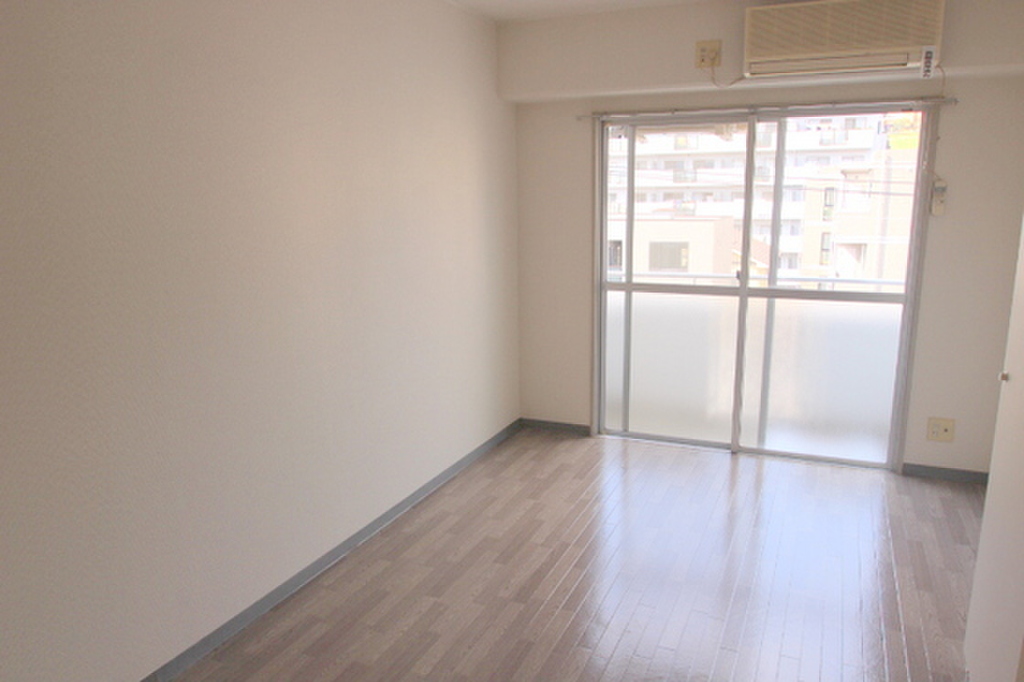 (13/22) ※別部屋の写真です