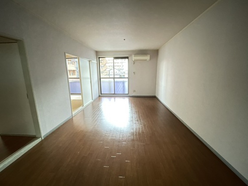 (2/21) 居室・リビング (2/21) 居室・リビング