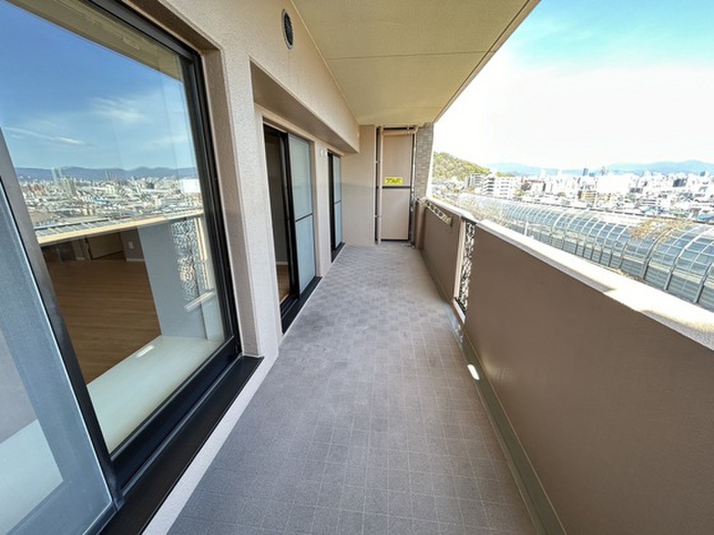 (12/26) バルコニー (12/26) バルコニー