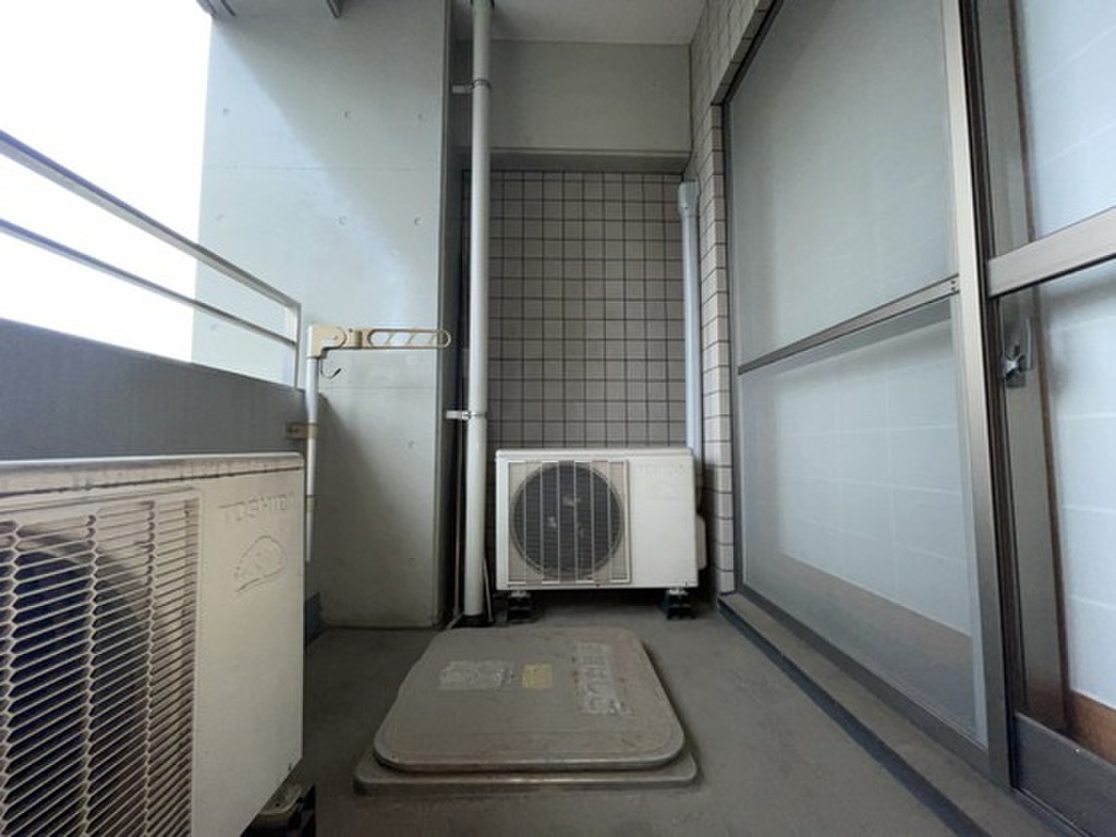 (11/23) バルコニー (11/23) バルコニー