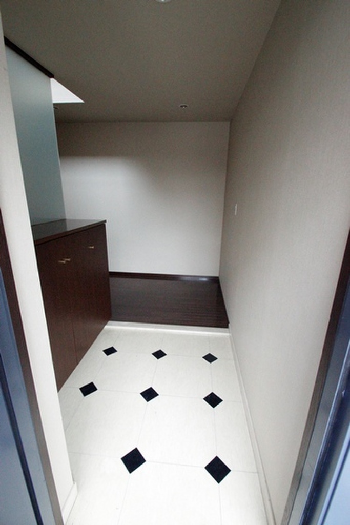 (15/32) 玄関 (15/32) 玄関